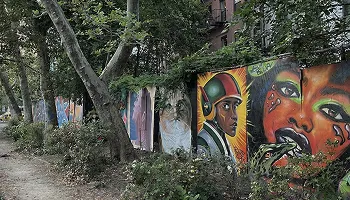 Urban Art & Iconic NYC Landmarks